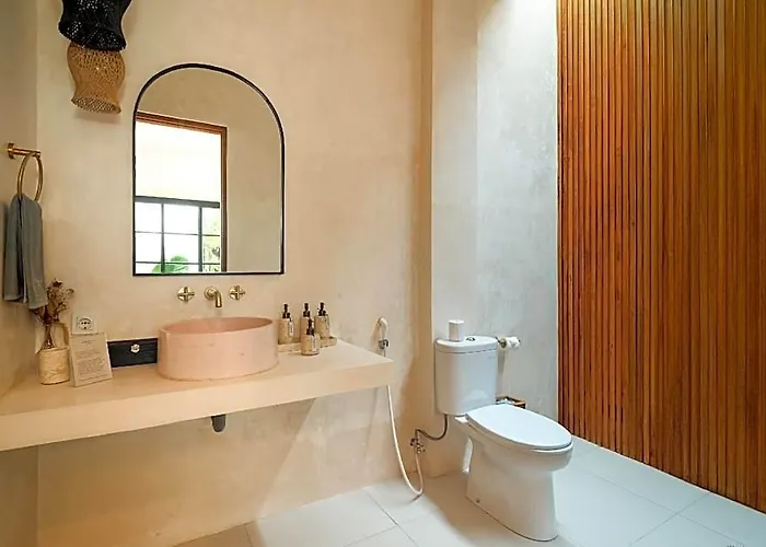 Arrova Berawa ホテル 3*